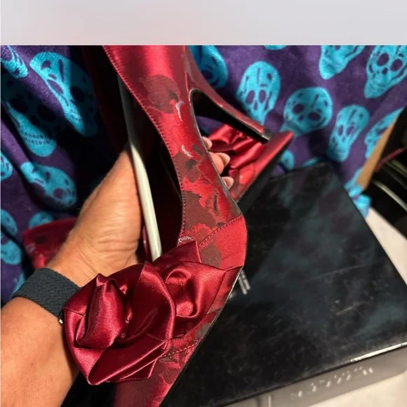 White House Black Market Red Satin Heels with Floral Detail - Picture 6 of 7